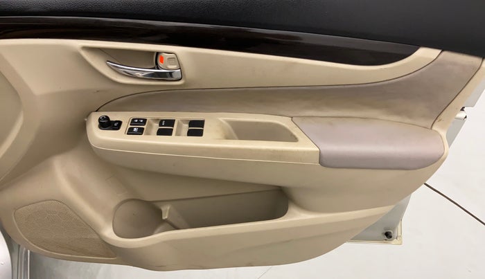 2015 Maruti Ciaz ZXI AT, Petrol, Automatic, 80,532 km, Driver Side Door Panels Control