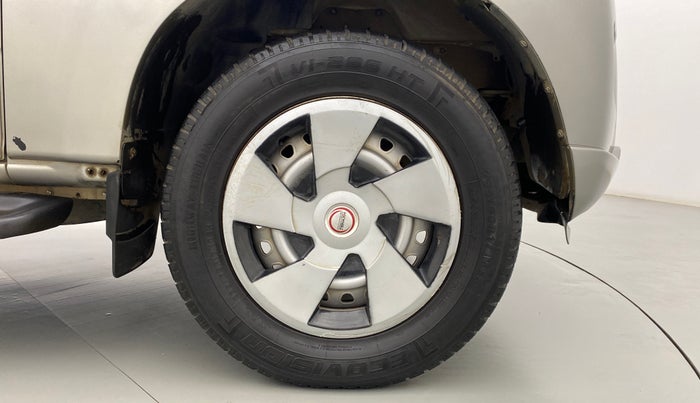 2015 Mahindra Scorpio S4PLUS, Diesel, Manual, 63,606 km, Right Front Wheel