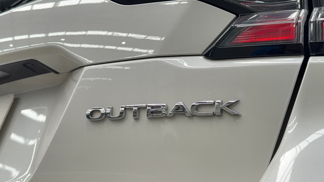 2023 Subaru Outback AWD, Automatic, 37658 km, Badge (Boot Right Side)