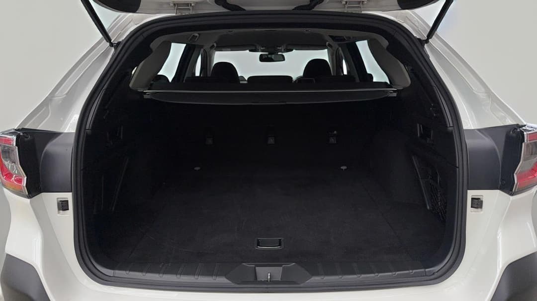2023 Subaru Outback AWD, Automatic, 37658 km, Boot Inside View