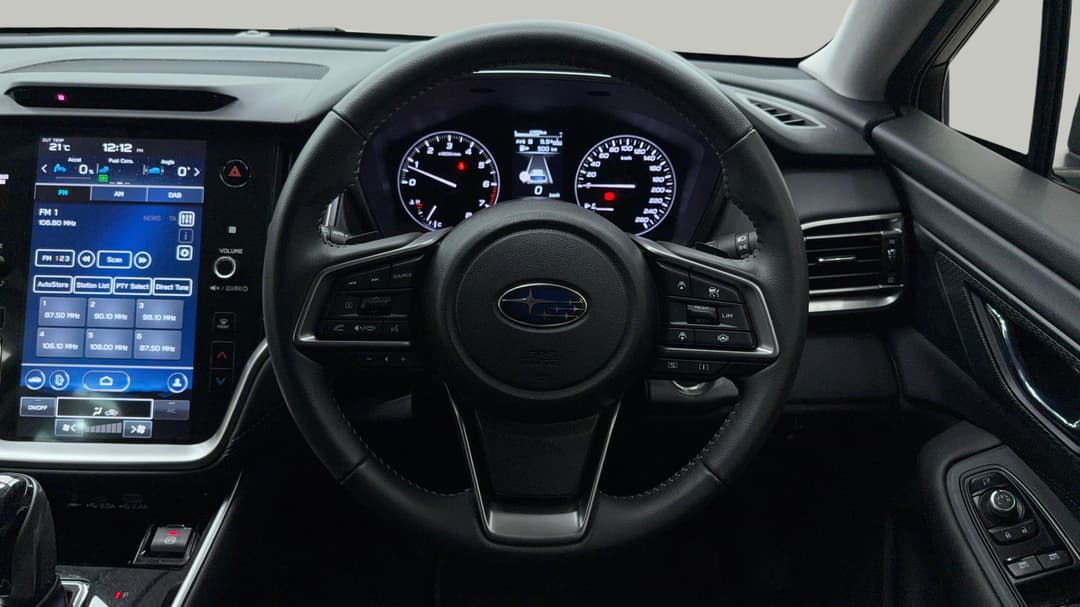 2023 Subaru Outback AWD, Automatic, 37658 km, Steering Wheel Close-up