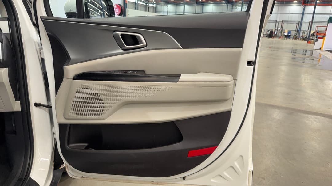 2022 Kia Carnival S, Automatic, 86388 km, Speaker View