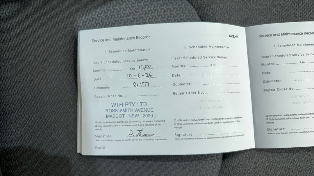 2022 Kia Carnival S, Automatic, 86388 km, Service History