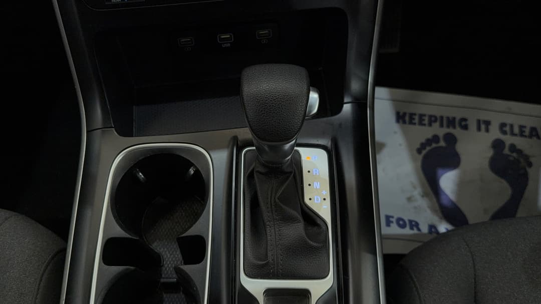 2022 Kia Carnival S, Automatic, 86388 km, Gear Lever 
