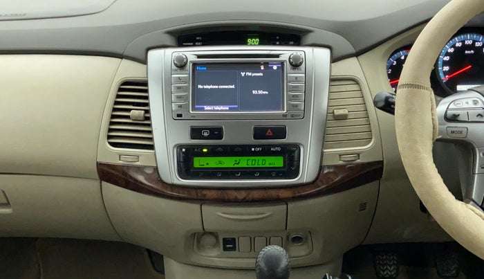 2014 Toyota Innova 2.5 VX 8 STR BS IV, Diesel, Manual, 1,37,097 km, Air Conditioner