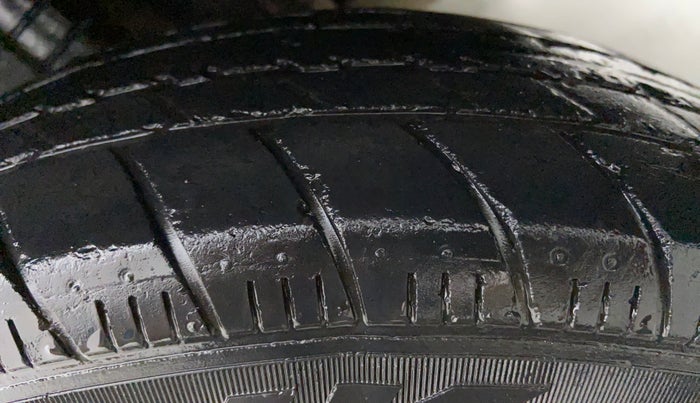 2016 Nissan Micra Active XL, Petrol, Manual, 66,412 km, Left Rear Tyre Tread