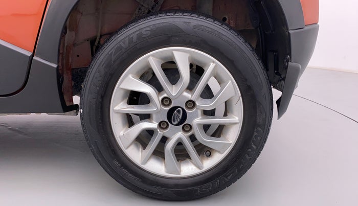 2016 Mahindra Kuv100 K8 6 STR, Petrol, Manual, 28,891 km, Left Rear Wheel