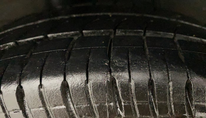 2017 Hyundai Elite i20 SPORTZ 1.2, Petrol, Manual, 51,035 km, Right Rear Tyre Tread