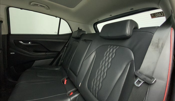 2020 Hyundai Creta SX (O) 1.4 TURBO DCT, Petrol, Automatic, 63,900 km, Right Side Rear Door Cabin