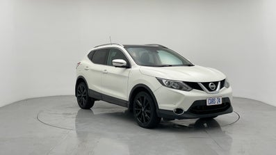 2017 Nissan Qashqai Ti Automatic, 81k km Petrol Car