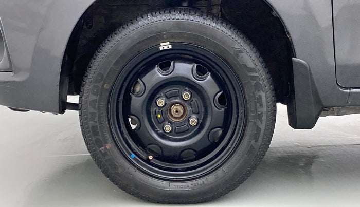 2015 Maruti Alto K10 VXI P, CNG, Manual, 33,818 km, Left Front Wheel