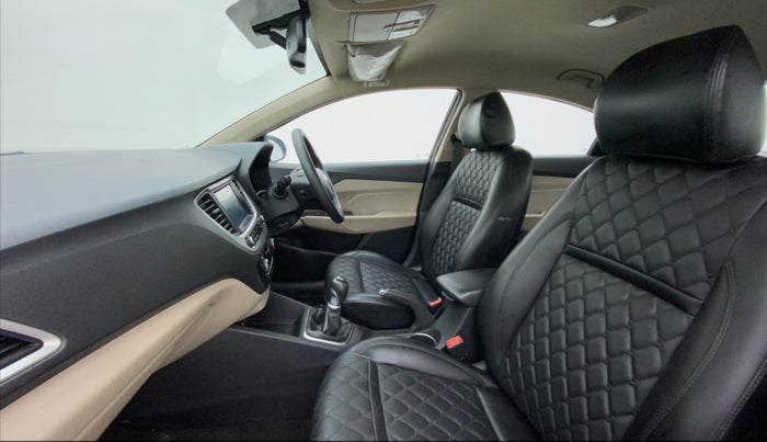 2018 Hyundai Verna 1.6 VTVT SX, Petrol, Manual, 30,687 km, Right Side Front Door Cabin