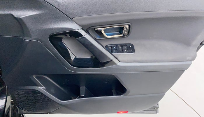 2023 Tata Safari XT PLUS DARK EDITION, Diesel, Manual, 3,873 km, Driver Side Door Panels Control