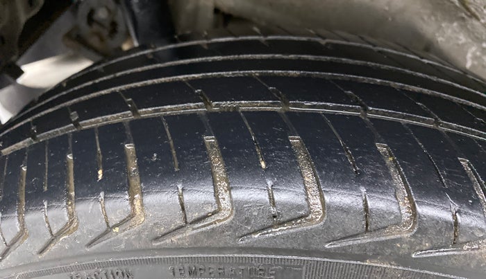 2018 Maruti Wagon R 1.0 VXI, CNG, Manual, 84,844 km, Right Rear Tyre Tread