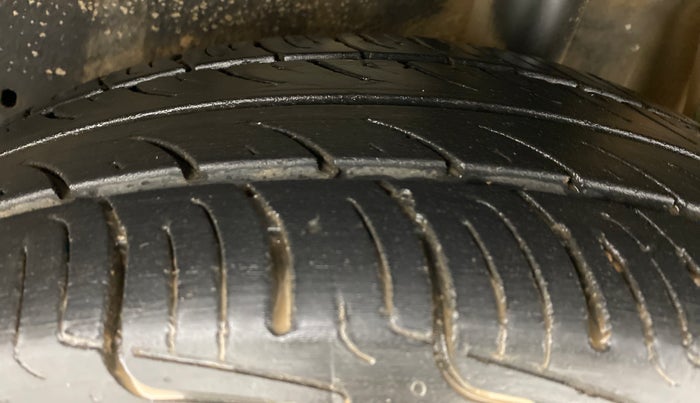 2015 Maruti Celerio VXI AGS, Petrol, Automatic, 79,464 km, Left Rear Tyre Tread