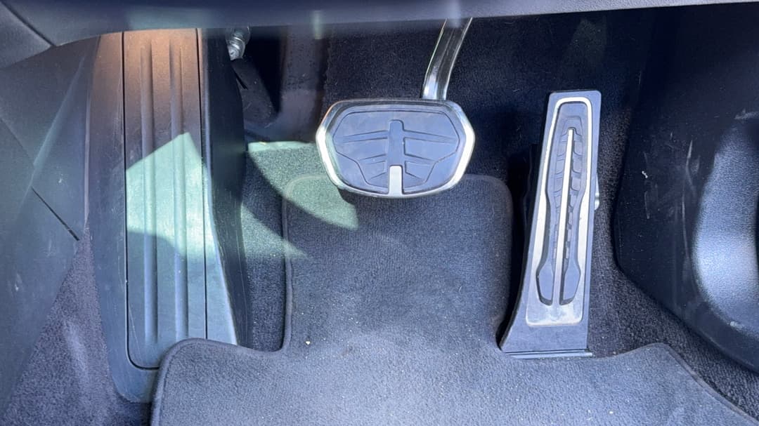 Pedals and Footmat