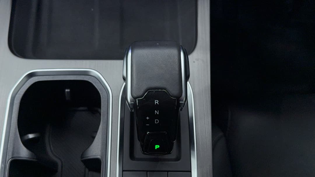 2025 Jaecoo J7 Core, Automatic, 15812 km, Gear Lever 