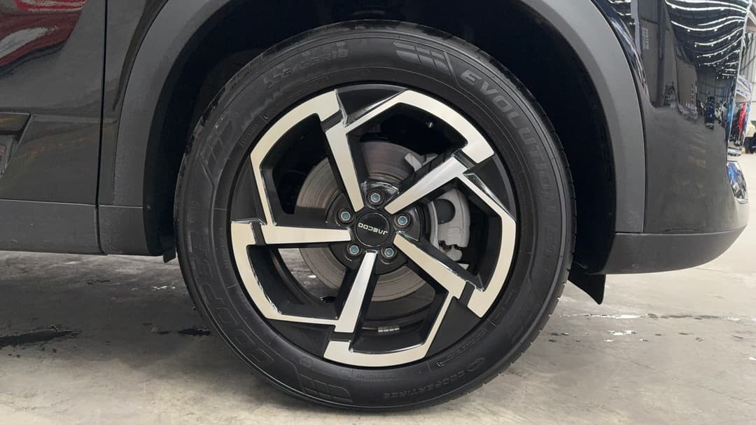 Right Front Wheel