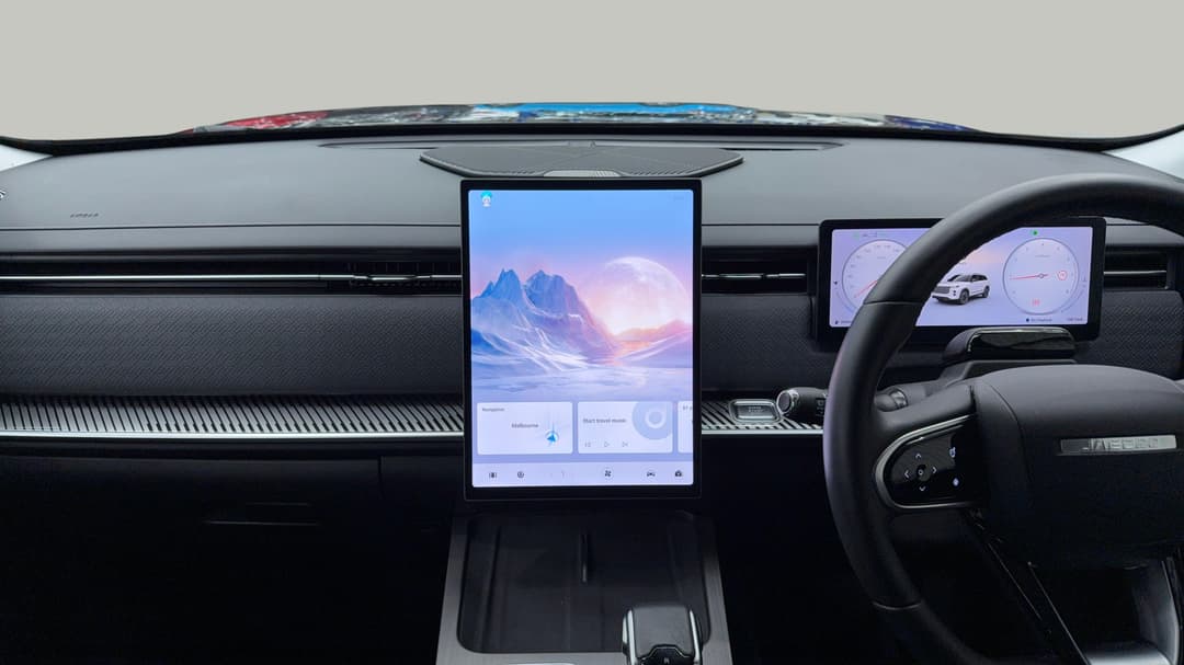 2025 Jaecoo J7 Core, Automatic, 15812 km, Center Console