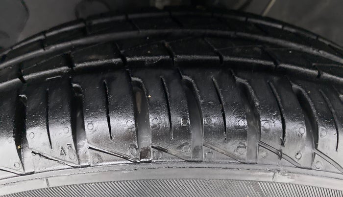 2019 Hyundai NEW SANTRO 1.1 MAGNA MT, Petrol, Manual, 4,083 km, Left Front Tyre Tread