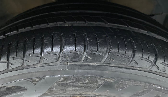 2019 Maruti Baleno DELTA 1.2 K12, Petrol, Manual, 28,262 km, Right Front Tyre Tread