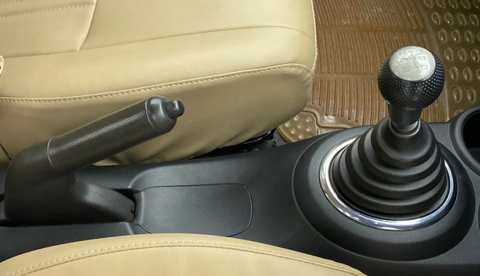 2014 Honda Amaze 1.2 SMT I VTEC, Petrol, Manual, 38,132 km, Gear Lever
