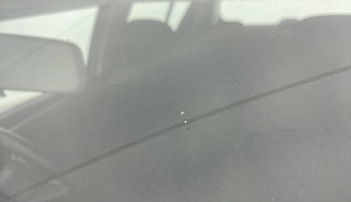 2016 Maruti Swift VXI, Petrol, Manual, 60,395 km, Front windshield - Minor spot on windshield