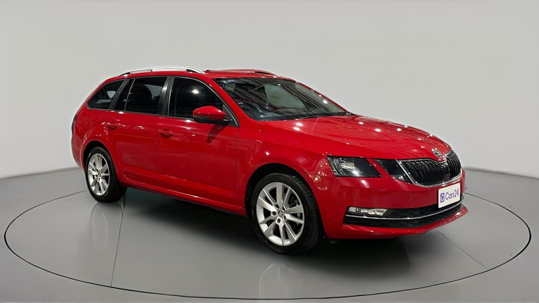 2020 SKODA Octavia 110 Tsi Base, Automatic, 78102 km, Right Front Diagonal (45- Degree) View