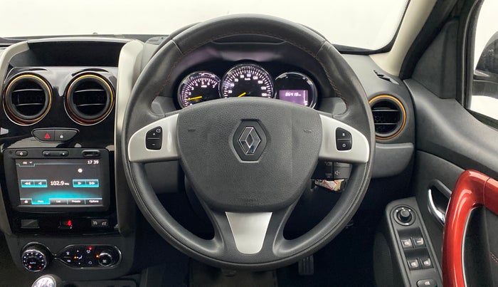 2016 Renault Duster RXZ 110 4WD, Diesel, Manual, 86,415 km, Steering Wheel Close Up