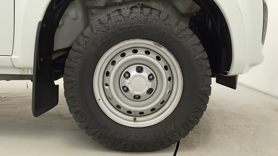 2017 Isuzu D-MAX Sx Hi-ride (4x2), Automatic, 142889 km, Right Front Wheel