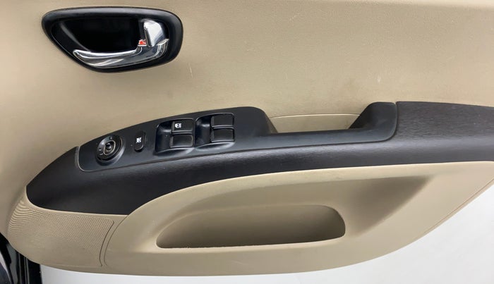 2013 Hyundai i10 SPORTZ 1.2 KAPPA2, Petrol, Manual, 65,817 km, Driver Side Door Panels Control