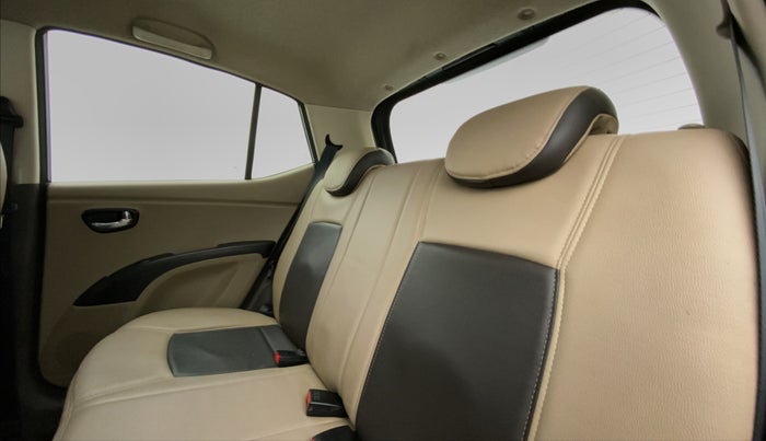 2013 Hyundai i10 SPORTZ 1.2 KAPPA2, Petrol, Manual, 65,817 km, Right Side Rear Door Cabin