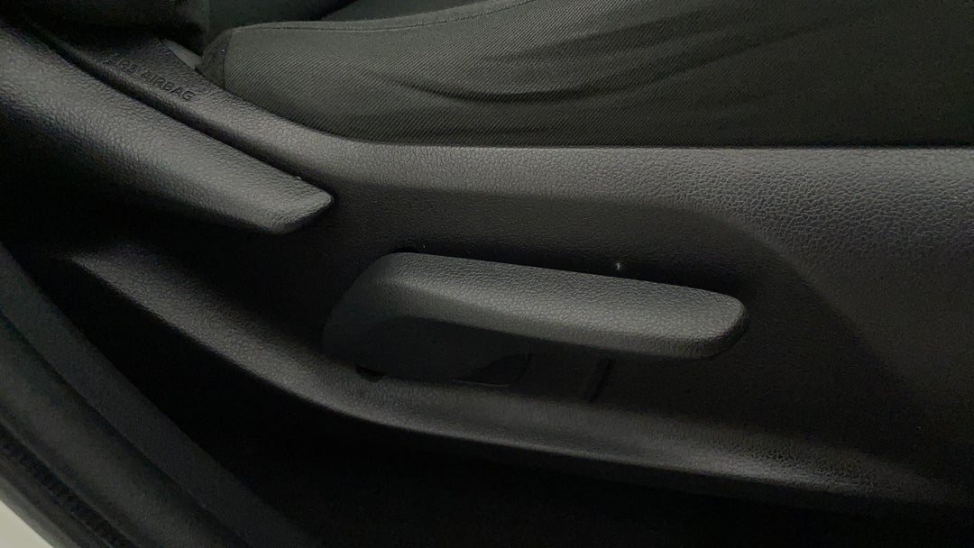 2019 Toyota RAV4 Gxl (2WD), Automatic, 91714 km, Drivers Side Adjustment Panel