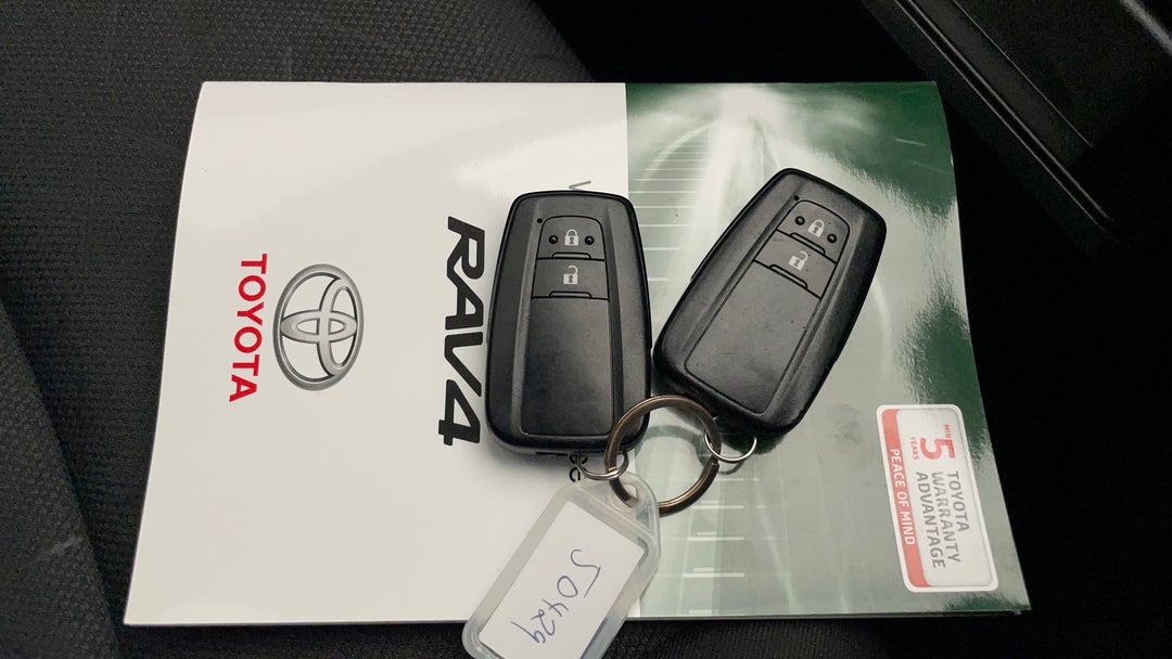 2019 Toyota RAV4 Gxl (2WD), Automatic, 91714 km, Key Close-up