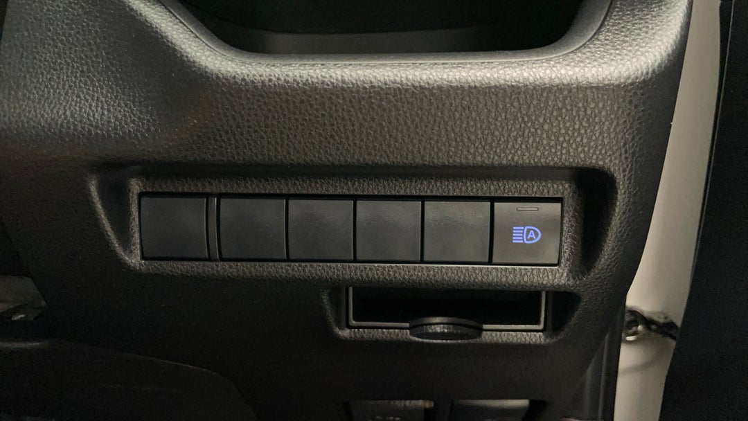 2019 Toyota RAV4 Gxl (2WD), Automatic, 91714 km, Utility Switches/Buttons