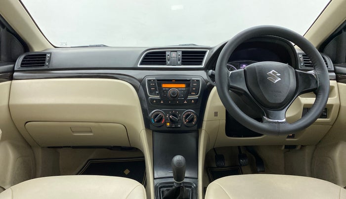 2017 Maruti Ciaz SIGMA 1.4 VVT, Petrol, Manual, 66,982 km, Dashboard