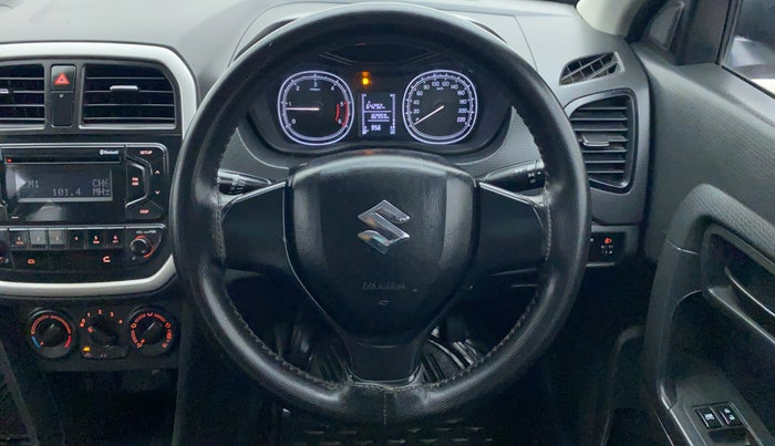 2016 Maruti Vitara Brezza VDI, Diesel, Manual, 83,018 km, Steering Wheel Close Up