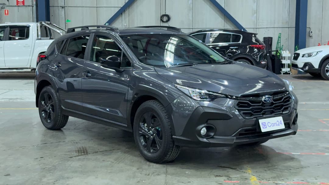 2024 Subaru Crosstrek AWD 2.0l, Automatic, 38803 km, Right Front Diagonal (45- Degree) View