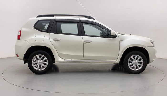 2016 Nissan Terrano XL (P), Petrol, Manual, 89,782 km, Right Side View