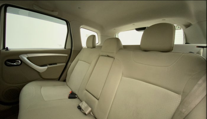 2016 Nissan Terrano XL (P), Petrol, Manual, 89,782 km, Right Side Rear Door Cabin