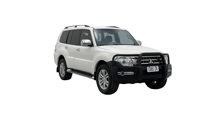 2017 - Mitsubishi Pajero - SUV - Diesel - Automatic