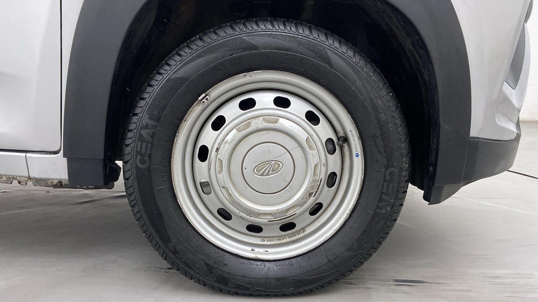 RIGHT FRONT WHEEL