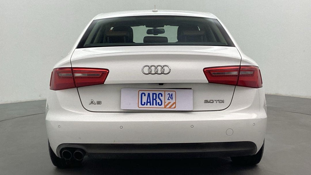 BACK / REAR VIEW