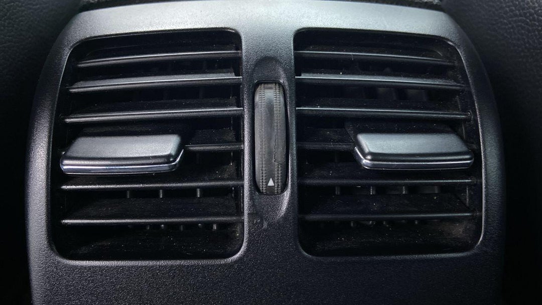 REAR AC VENT
