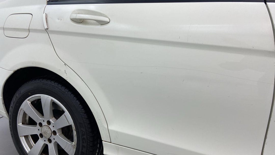 Right Rear Door Multiple Scratches Light