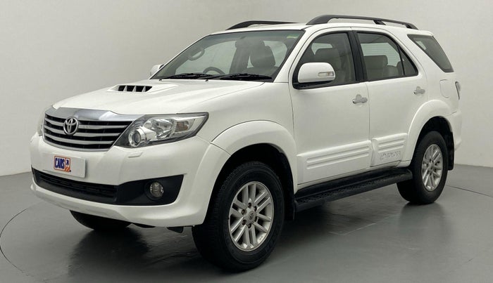 2014 Toyota Fortuner 3.0 MT 4X2, Diesel, Manual, 64,625 km, Front LHS