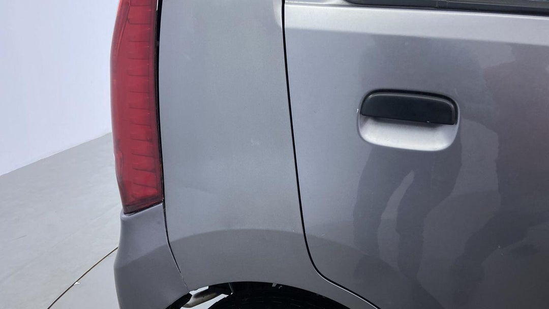 Right Qtr Panel Dent (1 to 3 inches)