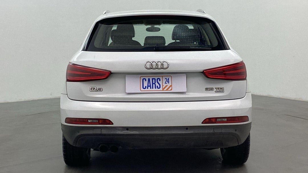 BACK / REAR VIEW