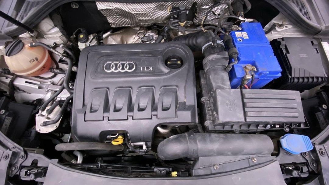 OPEN BONNET (ENGINE) VIEW