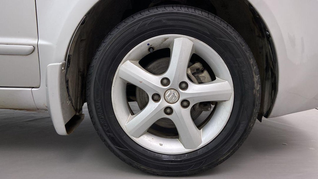 RIGHT FRONT WHEEL